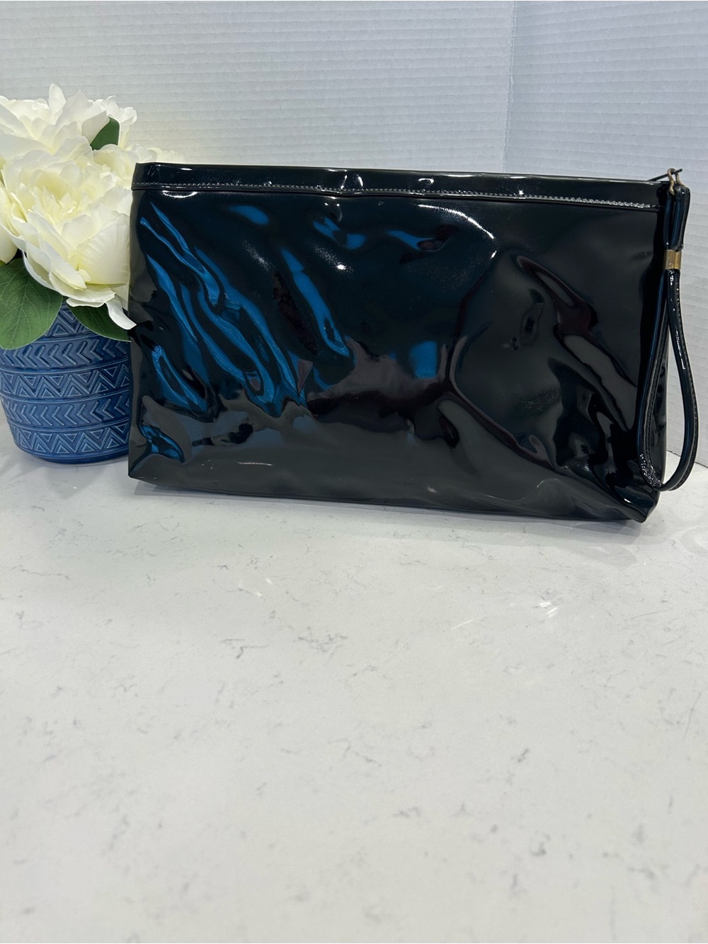 black patent clutch with wristband